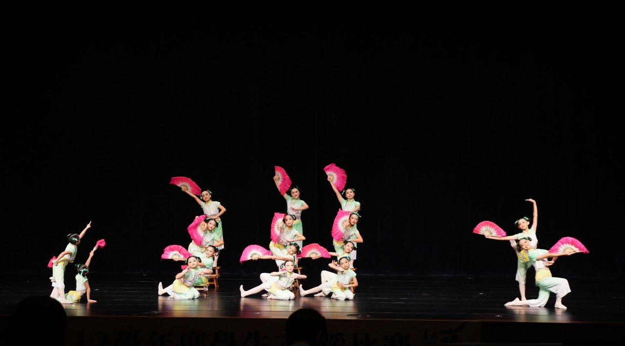 本校舞蹈隊榮獲臺南市 112 學年度學生舞蹈比賽民俗舞國小 B 團體乙組 「特優」（第一名）